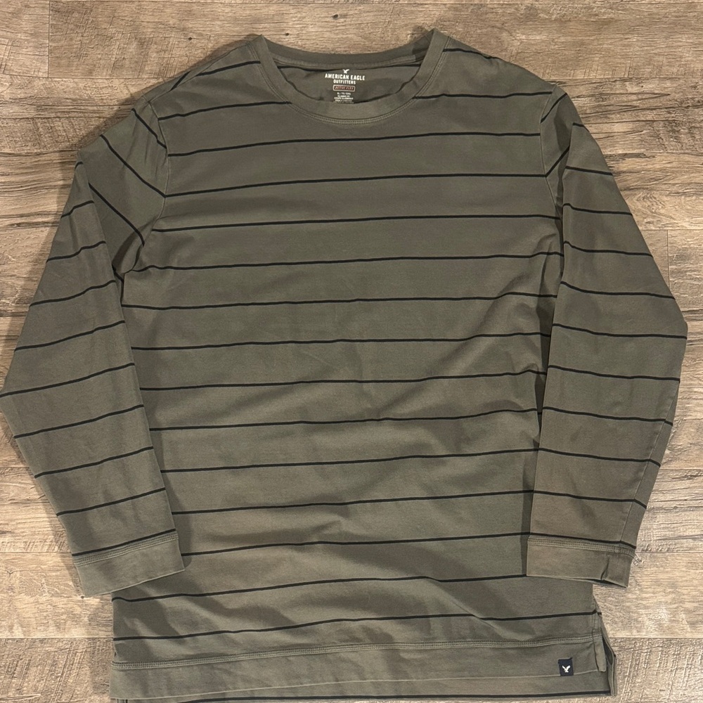 American Eagle Outfitters “Active Flex” Olive Green & Black Striped Long Sleeve